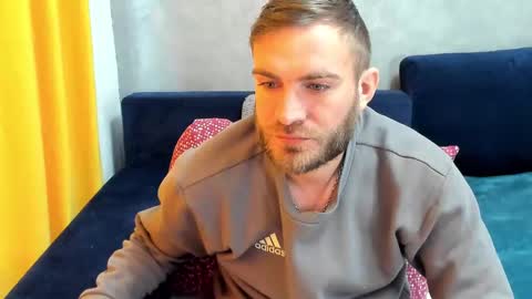 10in_deluxe online show from February 27, 7:01 am