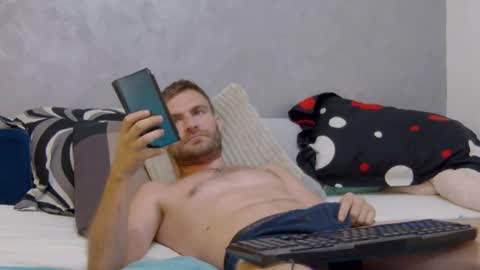 10in_deluxe online show from September 11, 6:23 am