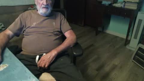 1handyanddee online show from January 13, 2:05 am