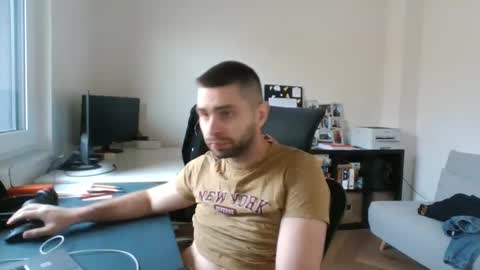 kam online show from March 11, 7:58 am