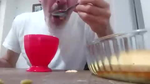 22alberto9 online show from September 30, 6:33 pm