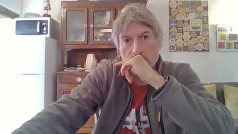 22esserre online show from December 2, 12:49 pm