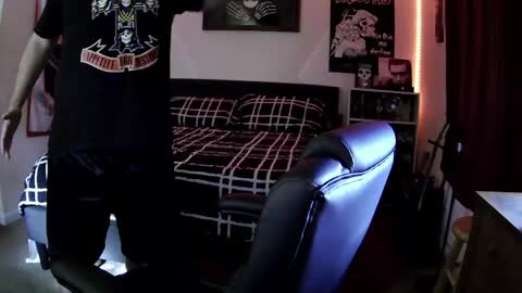 3ndlessmike online show from April 12, 1:56 pm