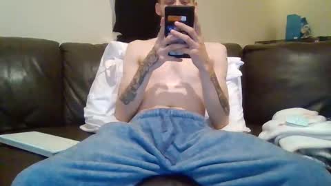 420feetloverr420 online show from April 9, 3:15 am