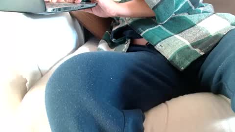 F E L I X -  -  F O ll O W      M E  online show from December 14, 7:40 am