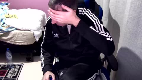 Larese Carlo online show from January 3, 6:44 am