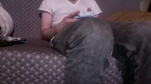 Chris online show from February 18, 1:00 pm