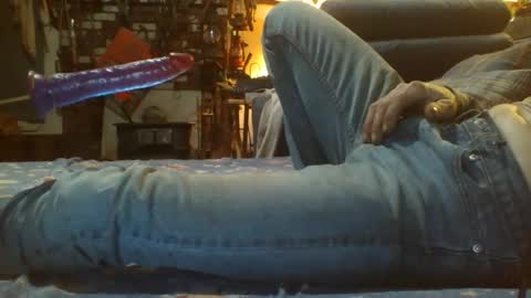 69sextoyboy69 online show from December 27, 7:08 am