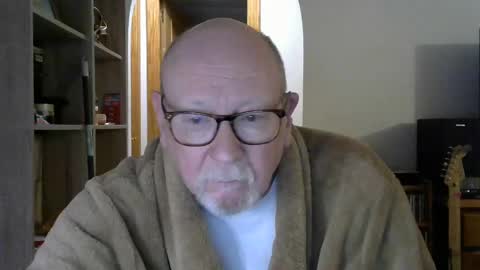  Papi  online show from January 10, 6:06 pm