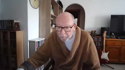  Papi  online show from March 1, 11:06 am