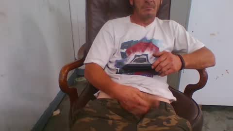 8intenn online show from October 5, 5:17 pm