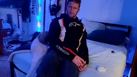 8over6 online show from January 19, 5:58 am