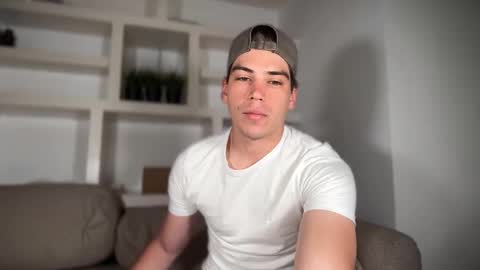 _aesthetic online show from October 13, 12:22 pm