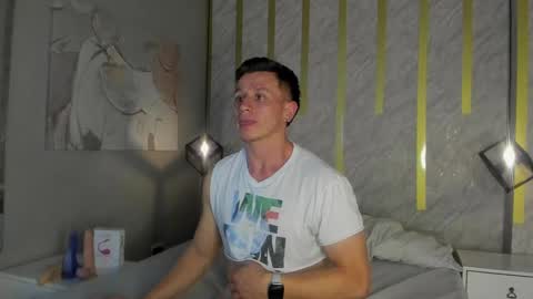 Andrew online show from December 28, 7:11 pm