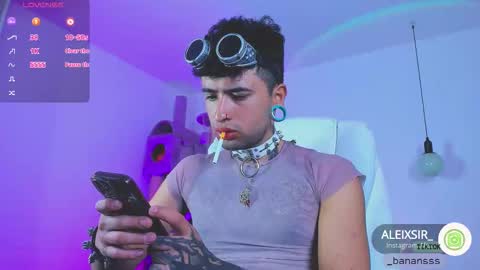 Lunita  online show from February 21, 11:50 pm