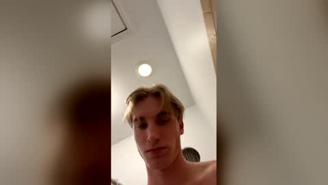_frosty_69 online show from May 26, 3:41 pm