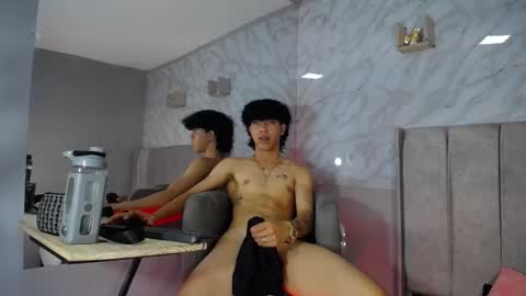 _king_hot1_ online show from February 28, 10:20 am