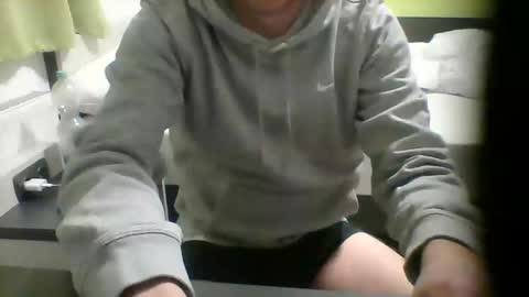 _king_leon online show from January 14, 5:34 pm