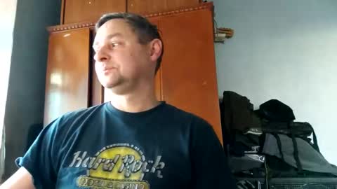 Snapshot of _lastjedi_ chatting on February 13, 12:43 pm OBI-WAN online show from February 13, 12:43 pm