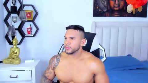 _matthew_santos_ online show from November 27, 9:07 pm