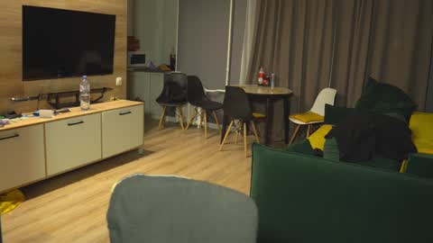 Snapshot of _sopranos_ chatting on January 8, 3:08 am OLIVERERENMARCUSpvt is open online show from January 8, 3:08 am