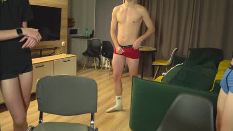 Snapshot of _sopranos_ chatting on January 15, 1:09 pm OLIVERERENMARCUSpvt is open online show from January 15, 1:09 pm