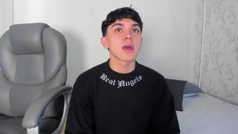 _taylorblack online show from March 27, 11:33 am