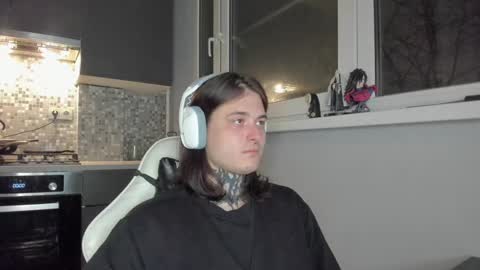 _torfin_ online show from March 12, 4:46 pm