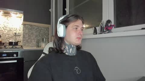 _torfin_ online show from March 10, 8:34 pm