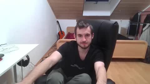 Snapshot of _v_l_a_d_ chatting on October 17, 10:47 pm Vlad online show from October 17, 10:47 pm