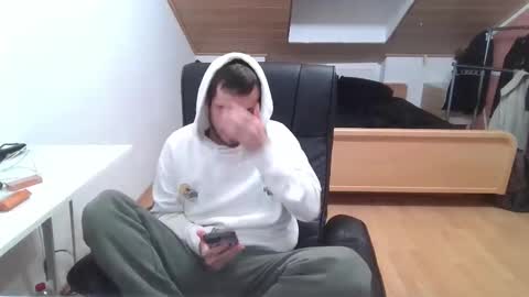 Snapshot of _v_l_a_d_ chatting on October 16, 5:32 pm Vlad online show from October 16, 5:32 pm