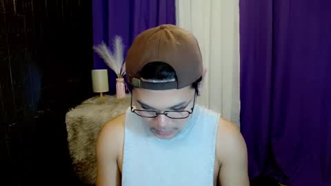 _xxcocksucker online show from February 18, 9:32 am