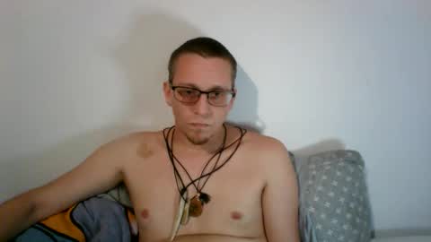 A Bored Dragon online show from November 14, 11:28 pm