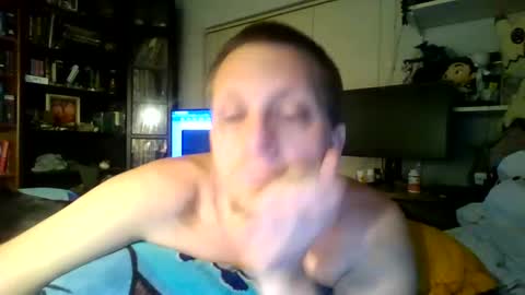 Snapshot of a_bored_dragon chatting on September 24, 10:57 am A Bored Dragon online show from September 24, 10:57 am