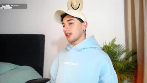 KAI  online show from October 6, 8:35 pm