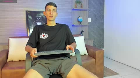 Aaron online show from January 6, 7:51 pm