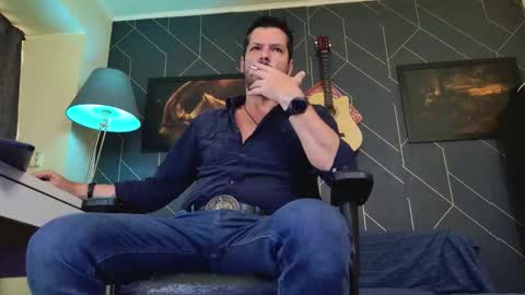 Aaron online show from March 16, 6:06 am