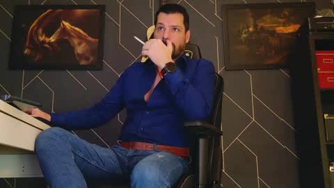 Aaron online show from February 14, 4:15 am