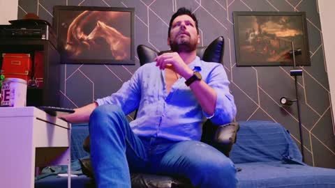 Aaron online show from January 20, 3:48 am