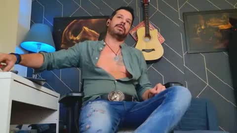 Aaron online show from September 23, 5:18 am