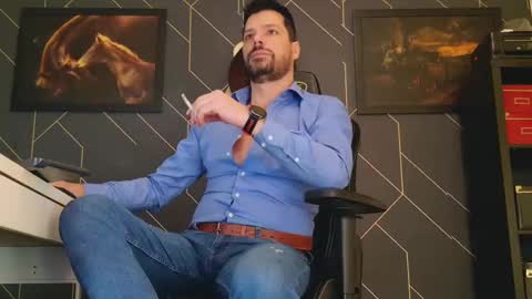 Aaron online show from February 11, 2:24 pm