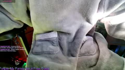 Aaron Skeetman online show from December 22, 1:19 pm