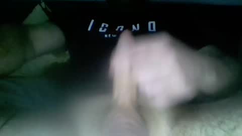 Snapshot of acidburn77 chatting on January 7, 10:16 am Andrew online show from January 7, 10:16 am