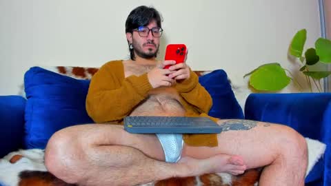 Snapshot of ackerman_eren_ chatting on February 16, 10:21 am R. online show from February 16, 10:21 am