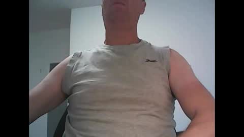 active147 online show from April 29, 9:32 pm