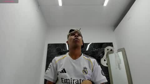 ada_brooke online show from December 14, 1:01 am