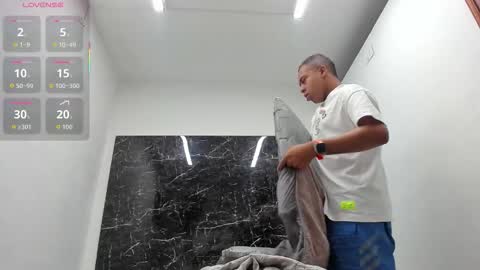 ada_brooke online show from October 3, 11:37 am