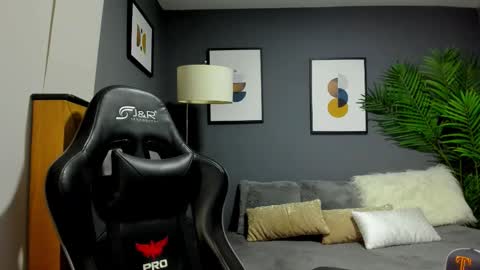 adam clarke online show from March 13, 2:41 am