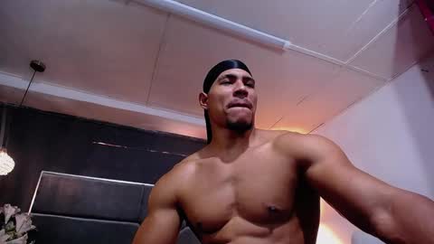 Adam online show from November 27, 3:05 pm