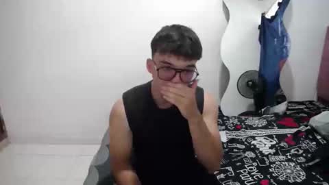 adam_love223 online show from December 4, 6:50 pm